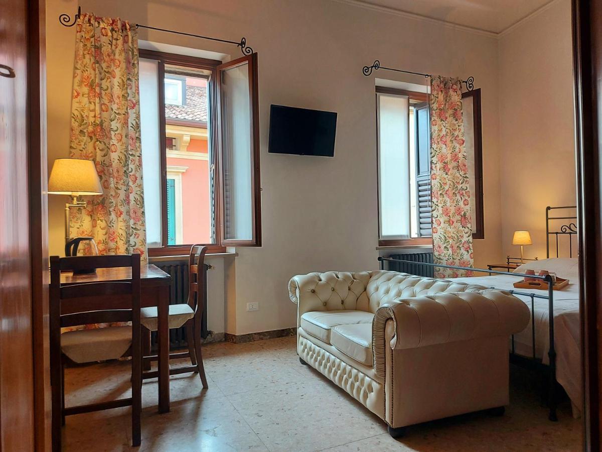 Elle Palace - Simply Elegant Verona Eksteriør billede
