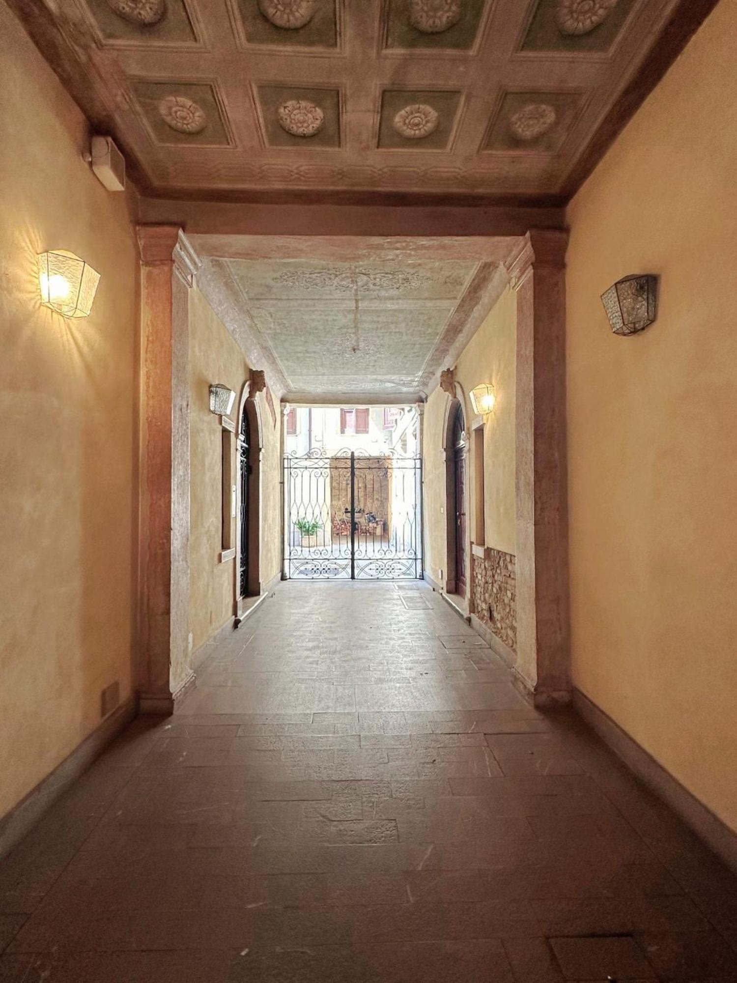 Elle Palace - Simply Elegant Verona Eksteriør billede